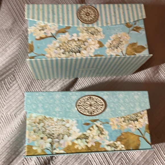 Nesting Boxes - Picture 2 of 6